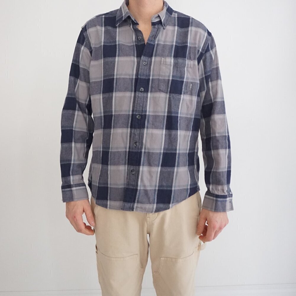 Vintage Eddie Bauer Navy Gray Plaid Cotton Outdoor Button Down Shirt Large